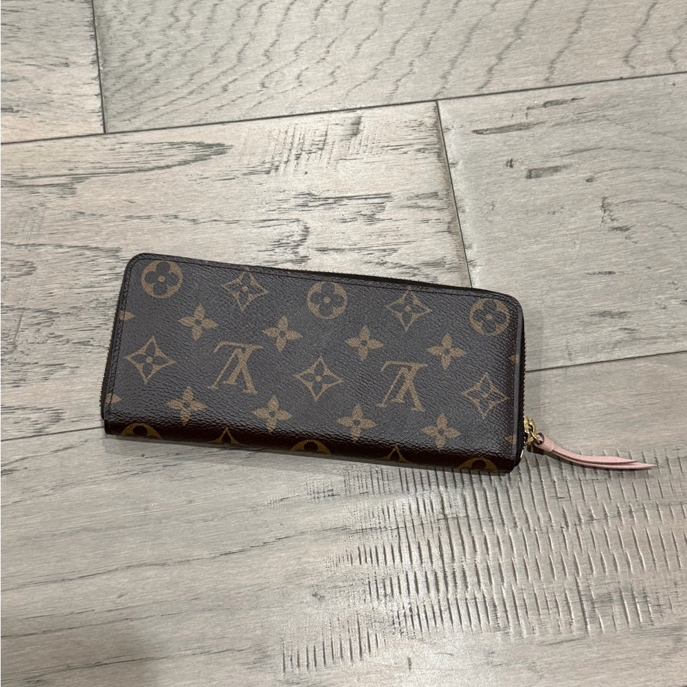 Louis Vuitton Monogram Zip Around Wallet in Brown with Pink Pull